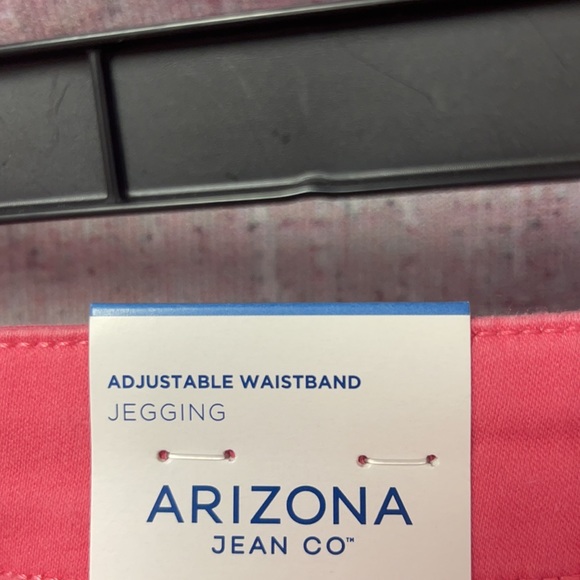 - Brand new girls Arizona Jean CO jeggings. Size 10 Reg. - Picture 12 of 13